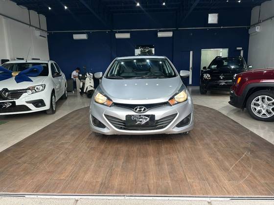 HYUNDAI HB20S 1.6 COMFORT PLUS 16V FLEX 4P MANUAL